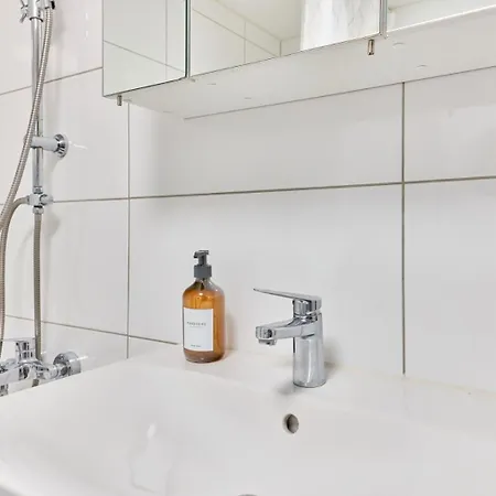 New Marta - Stilvolles Wohnen Auf Zeit In Lägenhet *